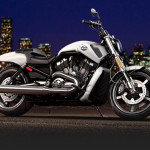 Harley-Davidson-V-rod-Muscle-2014-branca