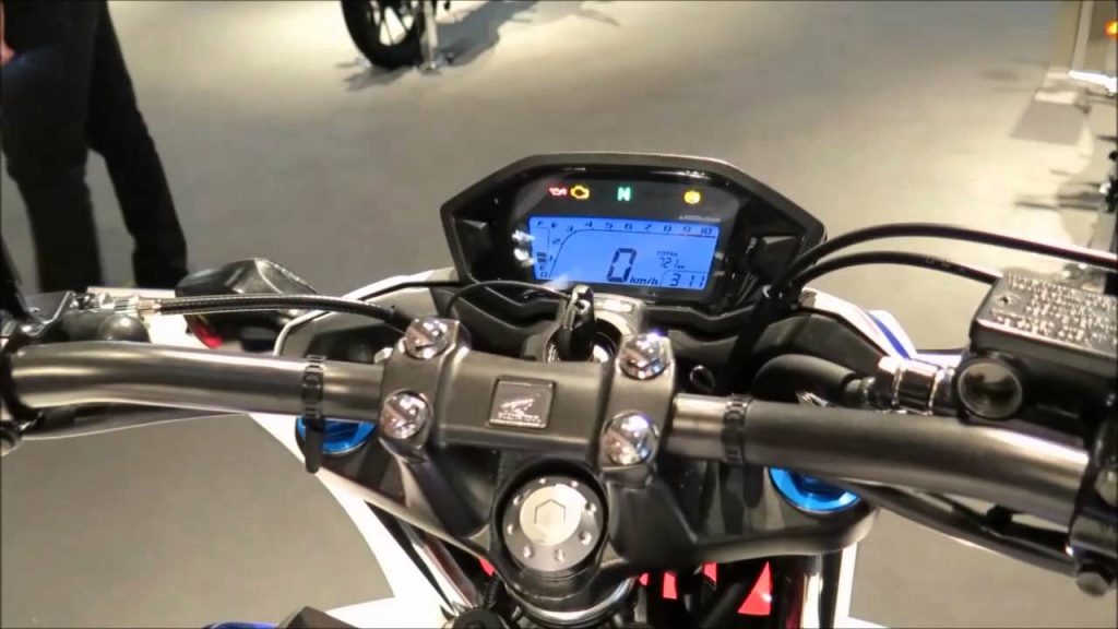 Nova Honda CB 500F 2017