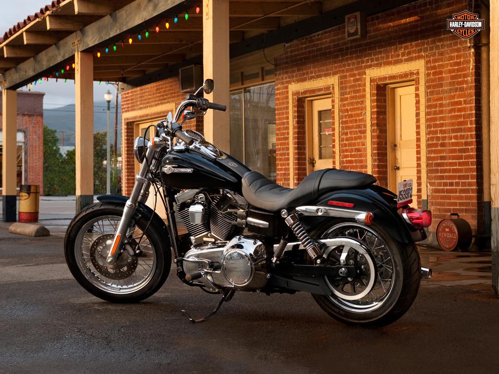 Harley Davidson Super Glide Custom 2014